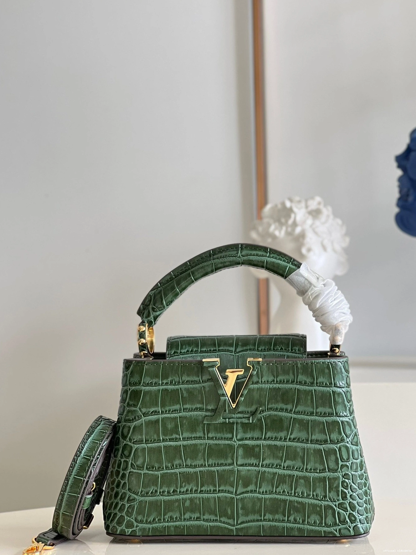 VUITTON MINI CAPUCINES LOUIS 0821